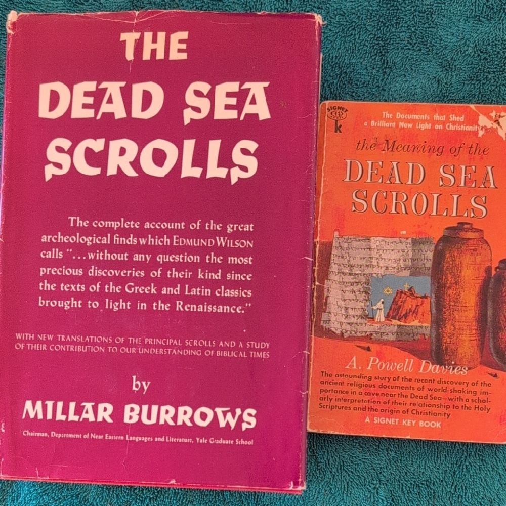 2 Vintage Books   The Dead Sea Scrolls by Millar Burrows 1961 & Paperback